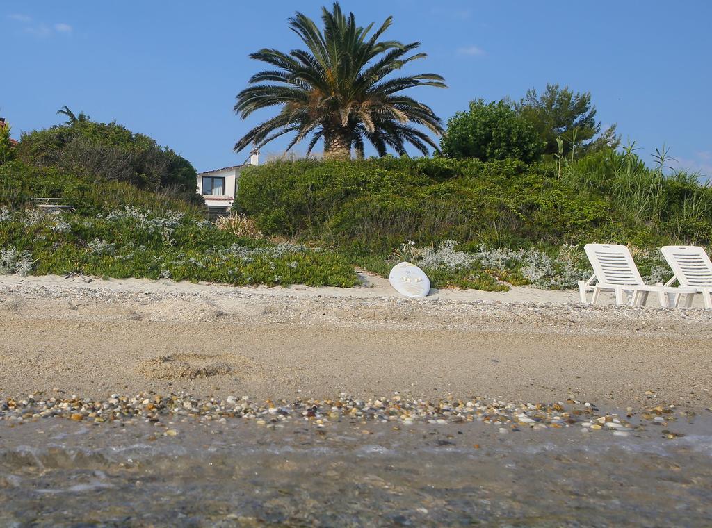 Beach Front Chanioti Polychrono Exterior photo